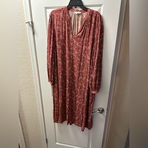 Treasure and Bond MIDI print dress. Size small. Fits like a large